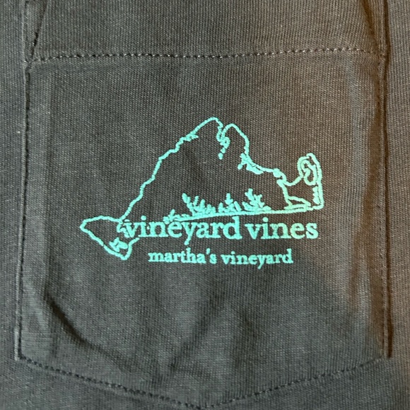 Vineyard Vines Martha's Vineyard LS T-Shirt NWT - Picture 2 of 6